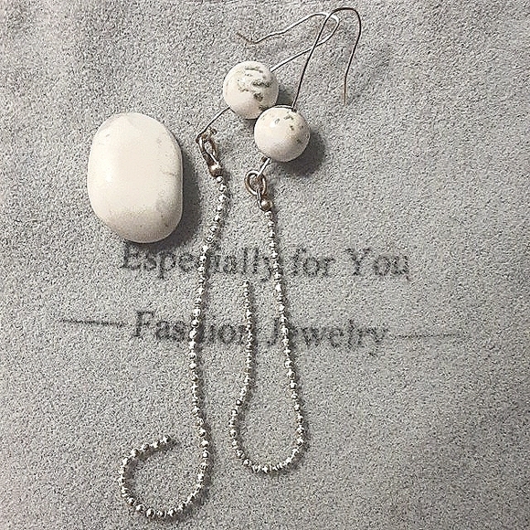 Howlite earings - Picture 1 of 4
